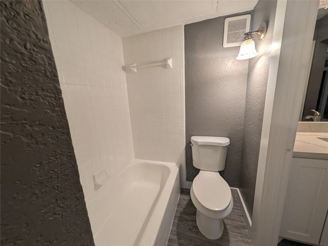 6709 Ridgecrest Court, Fort Worth, TX 76133