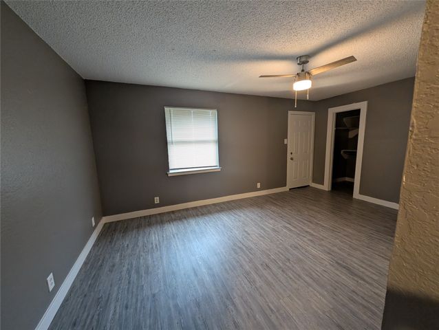 6709 Ridgecrest Court, Fort Worth, TX 76133