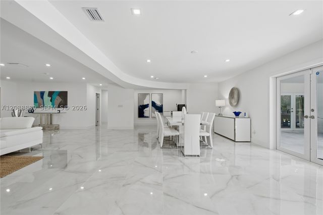 14675 SW 78th Ave, Palmetto Bay, FL 33158