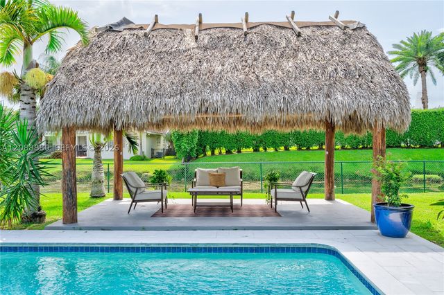 14675 SW 78th Ave, Palmetto Bay, FL 33158