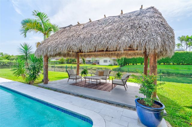 14675 SW 78th Ave, Palmetto Bay, FL 33158