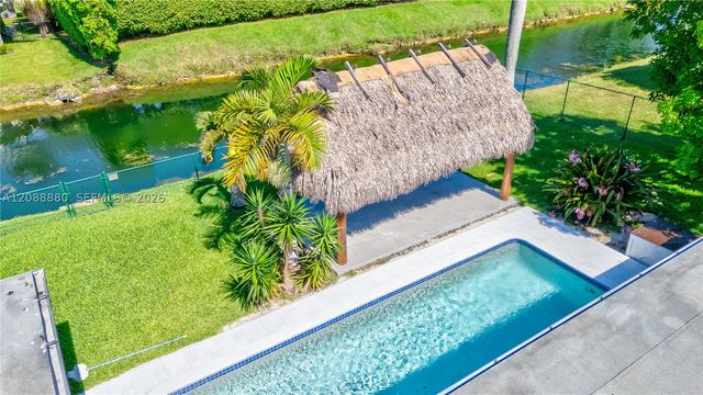 14675 SW 78th Ave, Palmetto Bay, FL 33158