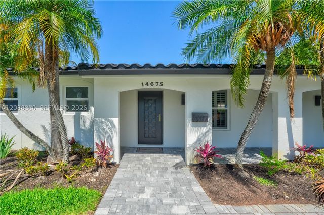 14675 SW 78th Ave, Palmetto Bay, FL 33158