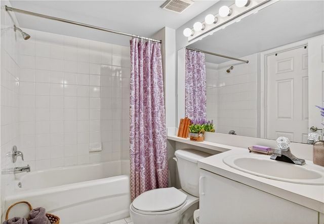 1640 N 42nd Circle 305, Vero Beach, FL 32967