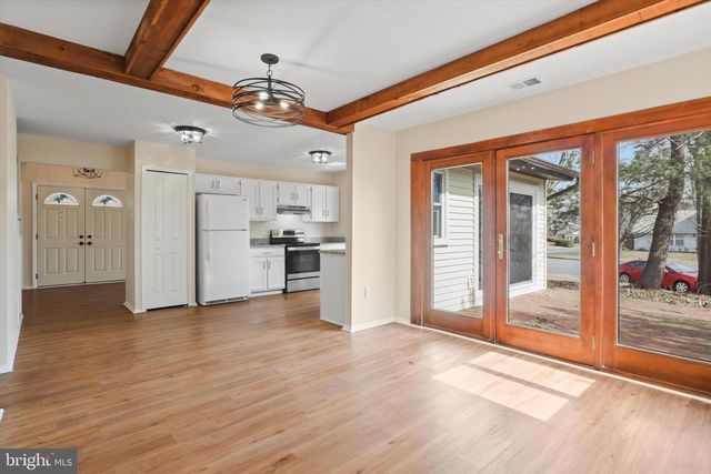103 FARMINGTON LN, Sterling, VA 20164