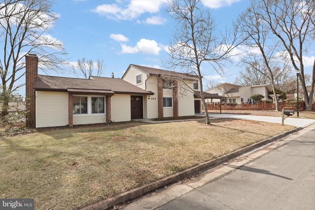 103 FARMINGTON LN, Sterling, VA 20164