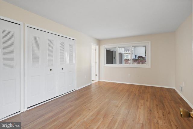 103 FARMINGTON LN, Sterling, VA 20164