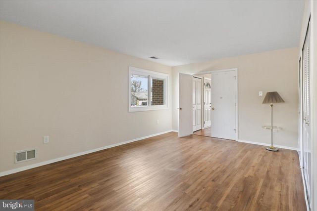 103 FARMINGTON LN, Sterling, VA 20164