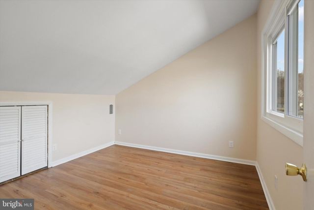 103 FARMINGTON LN, Sterling, VA 20164
