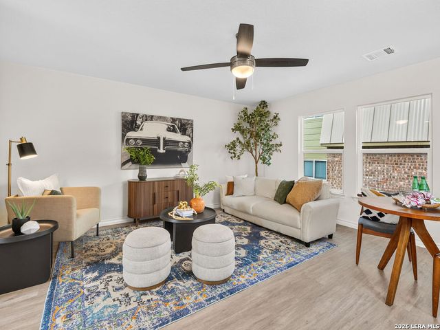 310 W Evergreen St Unit 101, San Antonio, TX 78212