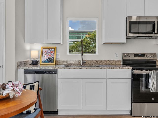 310 W Evergreen St Unit 101, San Antonio, TX 78212