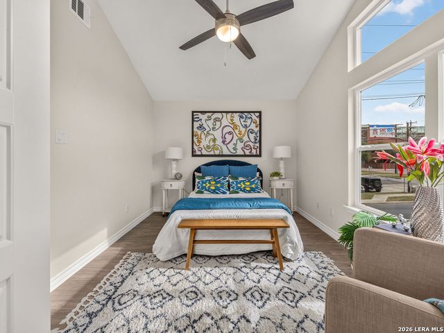 310 W Evergreen St Unit 101, San Antonio, TX 78212