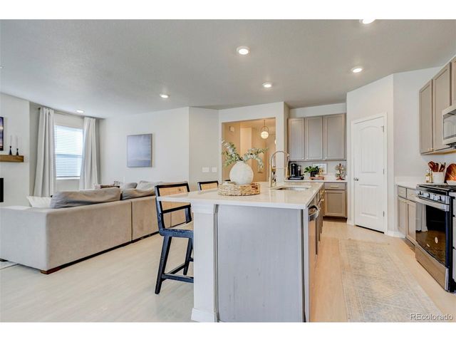 10499 Rolling Peaks Dr, Peyton, CO 80831