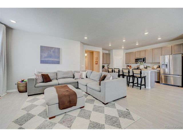 10499 Rolling Peaks Dr, Peyton, CO 80831