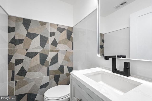 4917 ERIE ST, Annandale, VA 22003