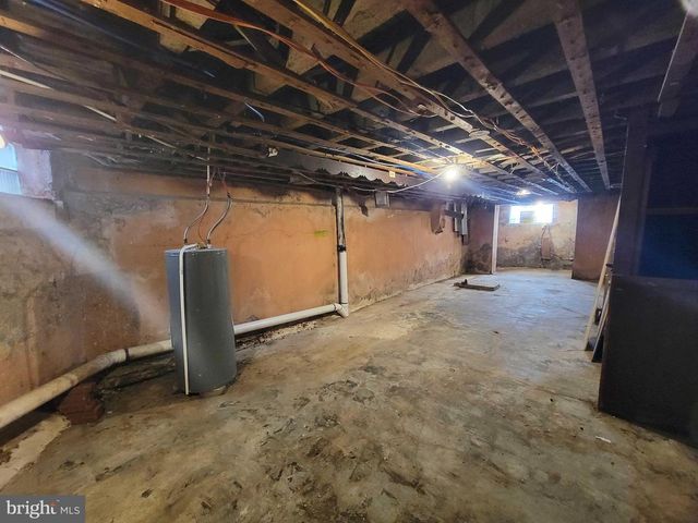 853 E WESTMORELAND ST, Philadelphia, PA 19134