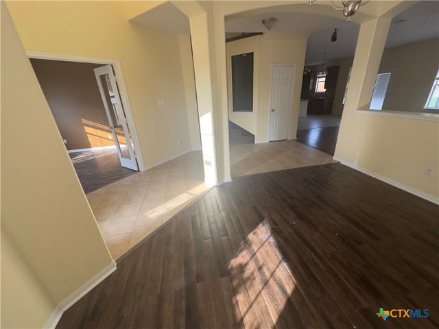 2617 White Moon Drive, Harker Heights, TX 76548