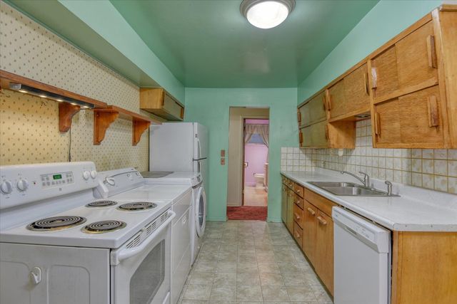 2717 E 19TH Ave, Spokane, WA 99223