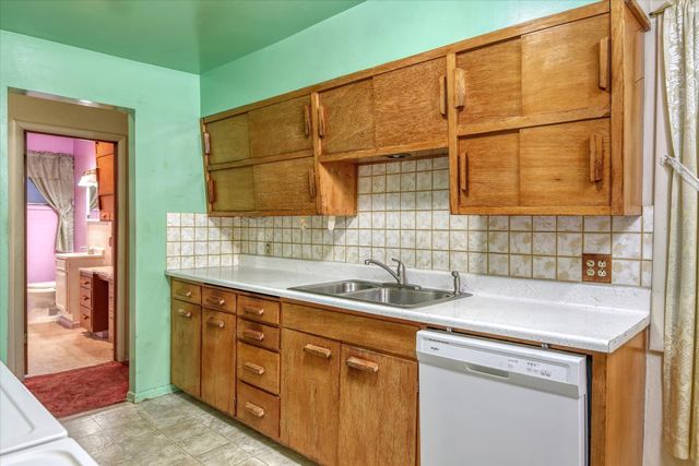 2717 E 19TH Ave, Spokane, WA 99223