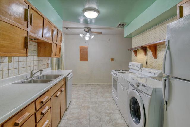 2717 E 19TH Ave, Spokane, WA 99223