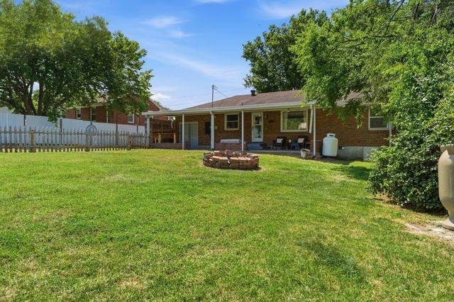 2636 Woodberry Dr, Nashville, TN 37214