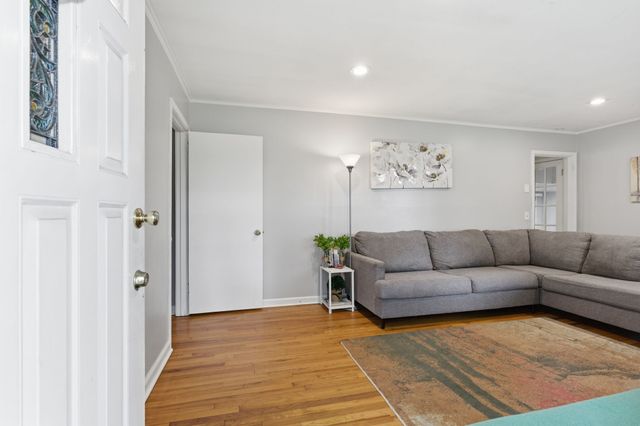 2636 Woodberry Dr, Nashville, TN 37214