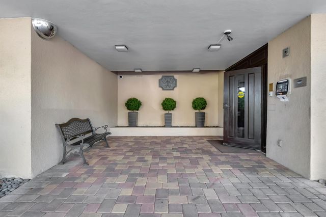 20100 Boca West Drive 126, Boca Raton, FL 33434