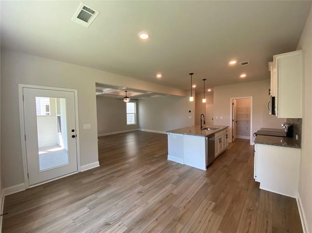 5037 Silver Fox Trail, Oakwood, GA 30566