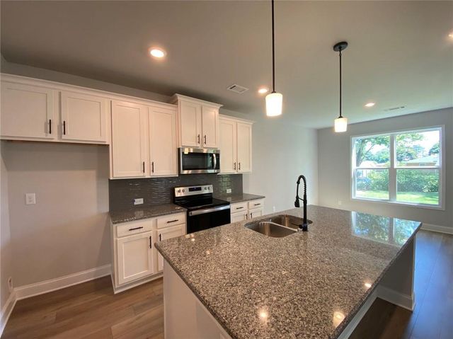 5037 Silver Fox Trail, Oakwood, GA 30566