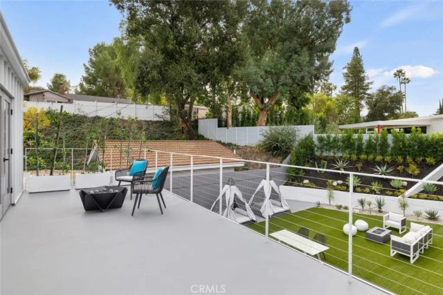 4731 Topanga Canyon Boulevard, Woodland Hills, CA 91364