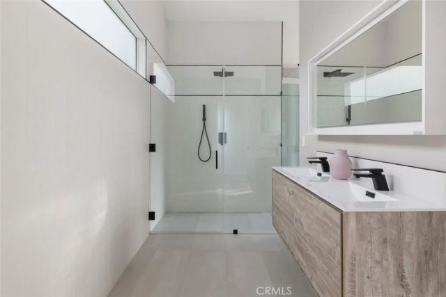4731 Topanga Canyon Boulevard, Woodland Hills, CA 91364