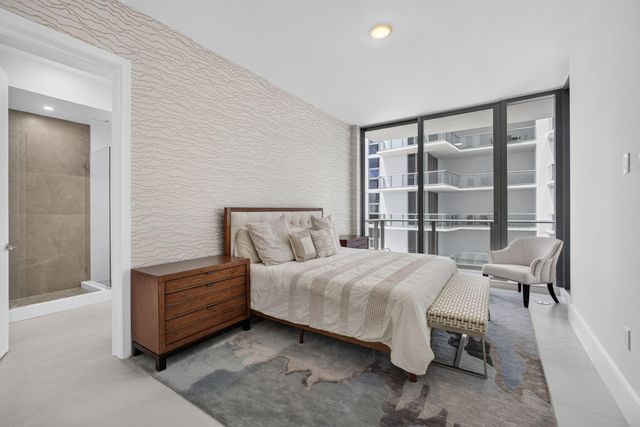 220 Lake Shore Drive 1702, Lake Park, FL 33403