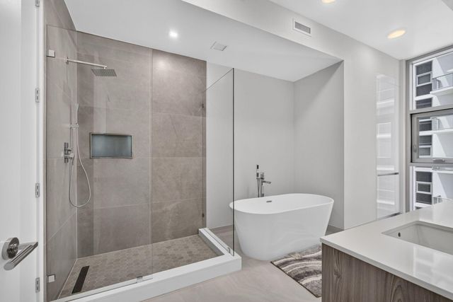 220 Lake Shore Drive 1702, Lake Park, FL 33403