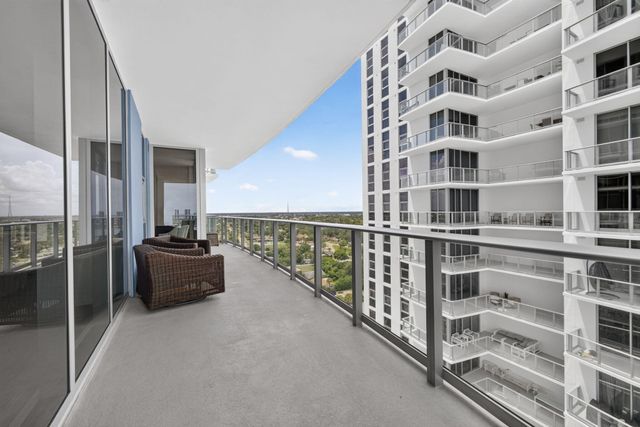 220 Lake Shore Drive 1702, Lake Park, FL 33403