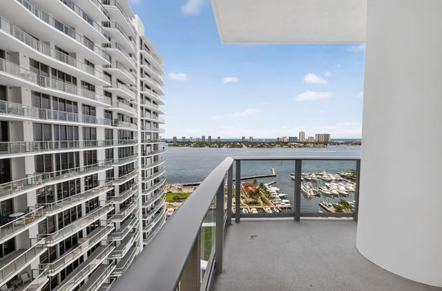 220 Lake Shore Drive 1702, Lake Park, FL 33403