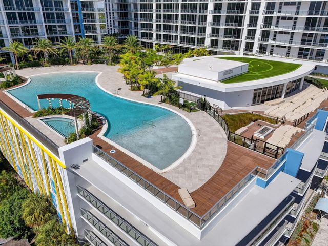 220 Lake Shore Drive 1702, Lake Park, FL 33403