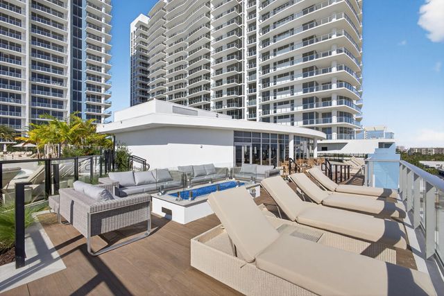 220 Lake Shore Drive 1702, Lake Park, FL 33403