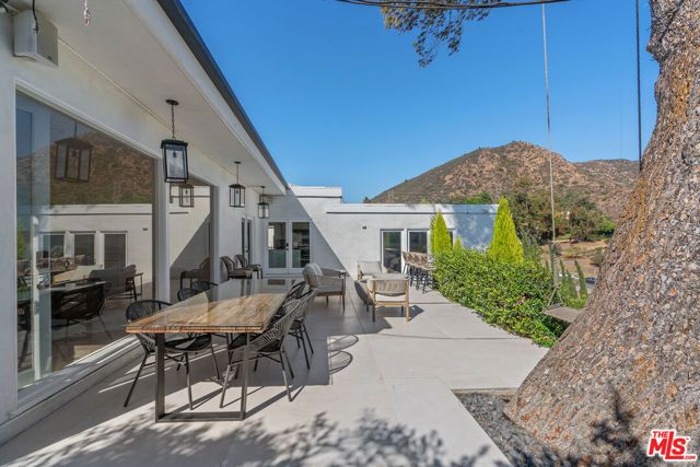 3479 Wonder View Drive, Los Angeles, CA 90068