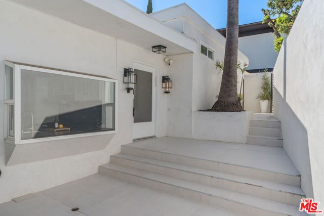 3479 Wonder View Drive, Los Angeles, CA 90068