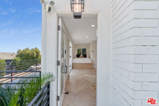 3479 Wonder View Drive, Los Angeles, CA 90068