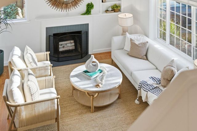 957 E Grant Place, San Mateo, CA 94402