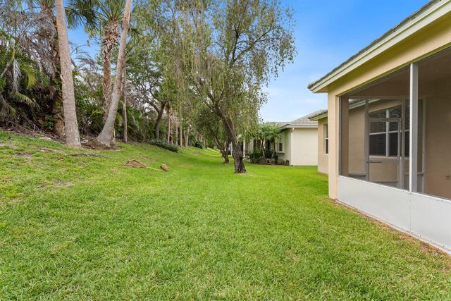 854 SW Rocky Bayou Terrace, Port St. Lucie, FL 34986