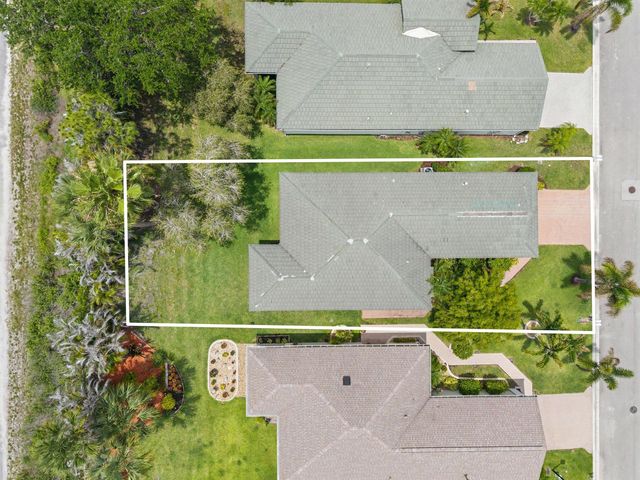 854 SW Rocky Bayou Terrace, Port St. Lucie, FL 34986