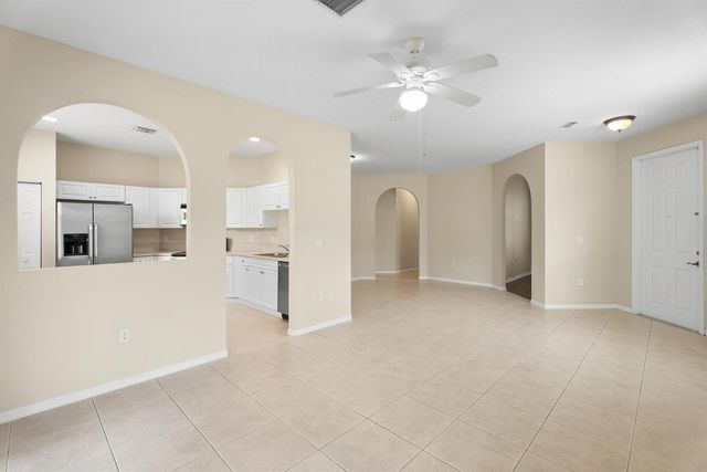 854 SW Rocky Bayou Terrace, Port St. Lucie, FL 34986