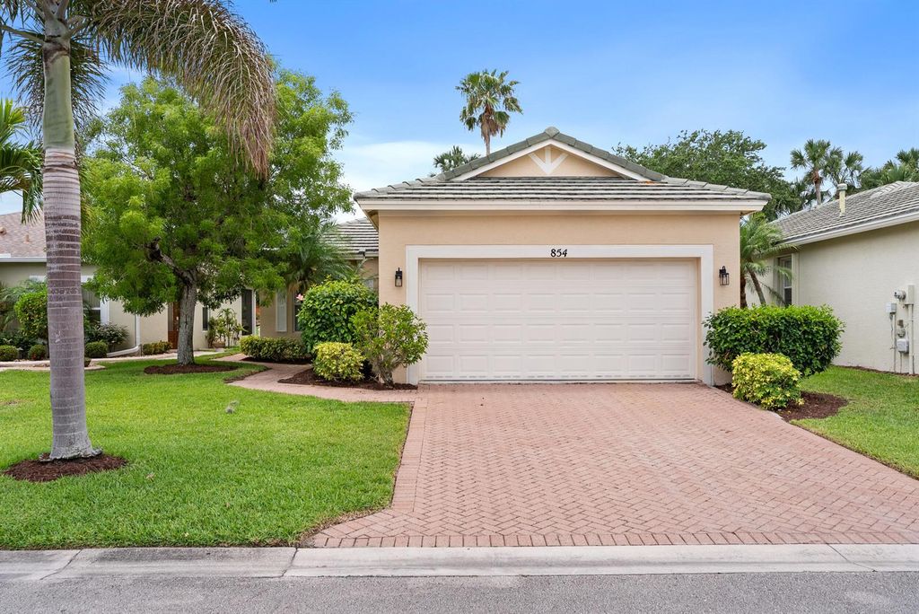 854 SW Rocky Bayou Terrace, Port St. Lucie, FL 34986