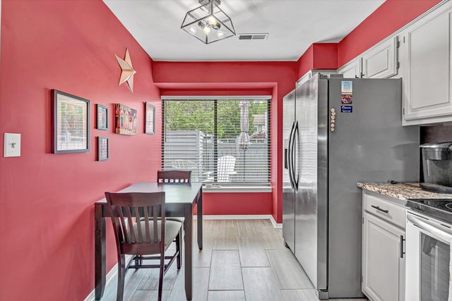 2428 Post Oak Rd, Salem, VA 24153
