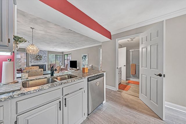 2428 Post Oak Rd, Salem, VA 24153