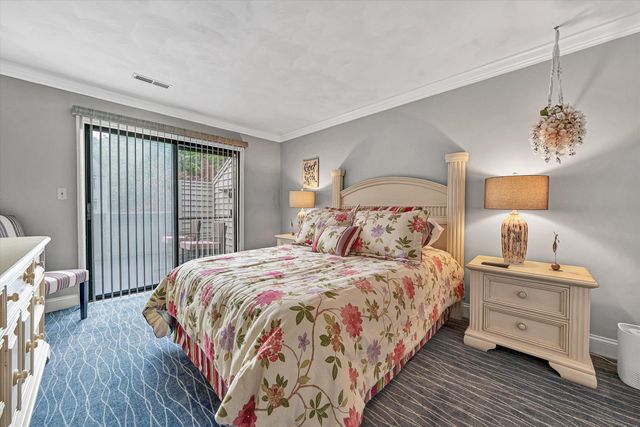 2428 Post Oak Rd, Salem, VA 24153