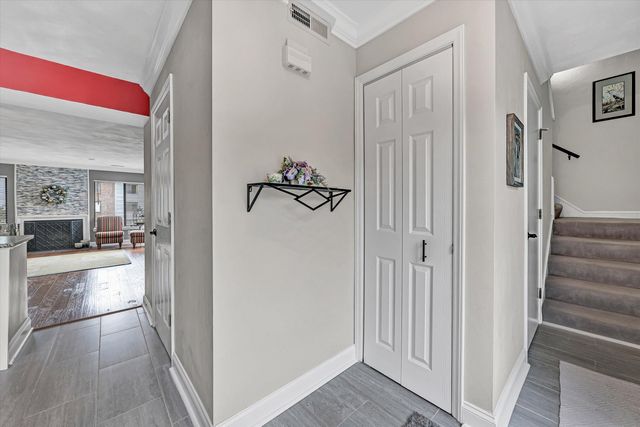 2428 Post Oak Rd, Salem, VA 24153