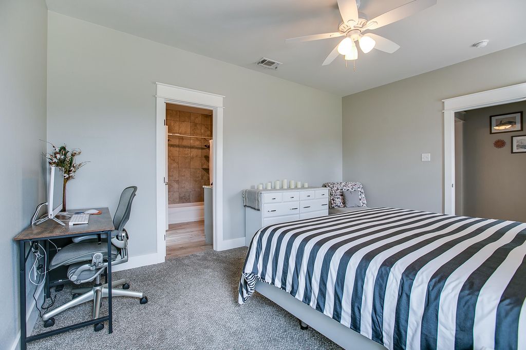 Image 16 of property listing at 1006 Gregory Drive, San Angelo, TX 76905